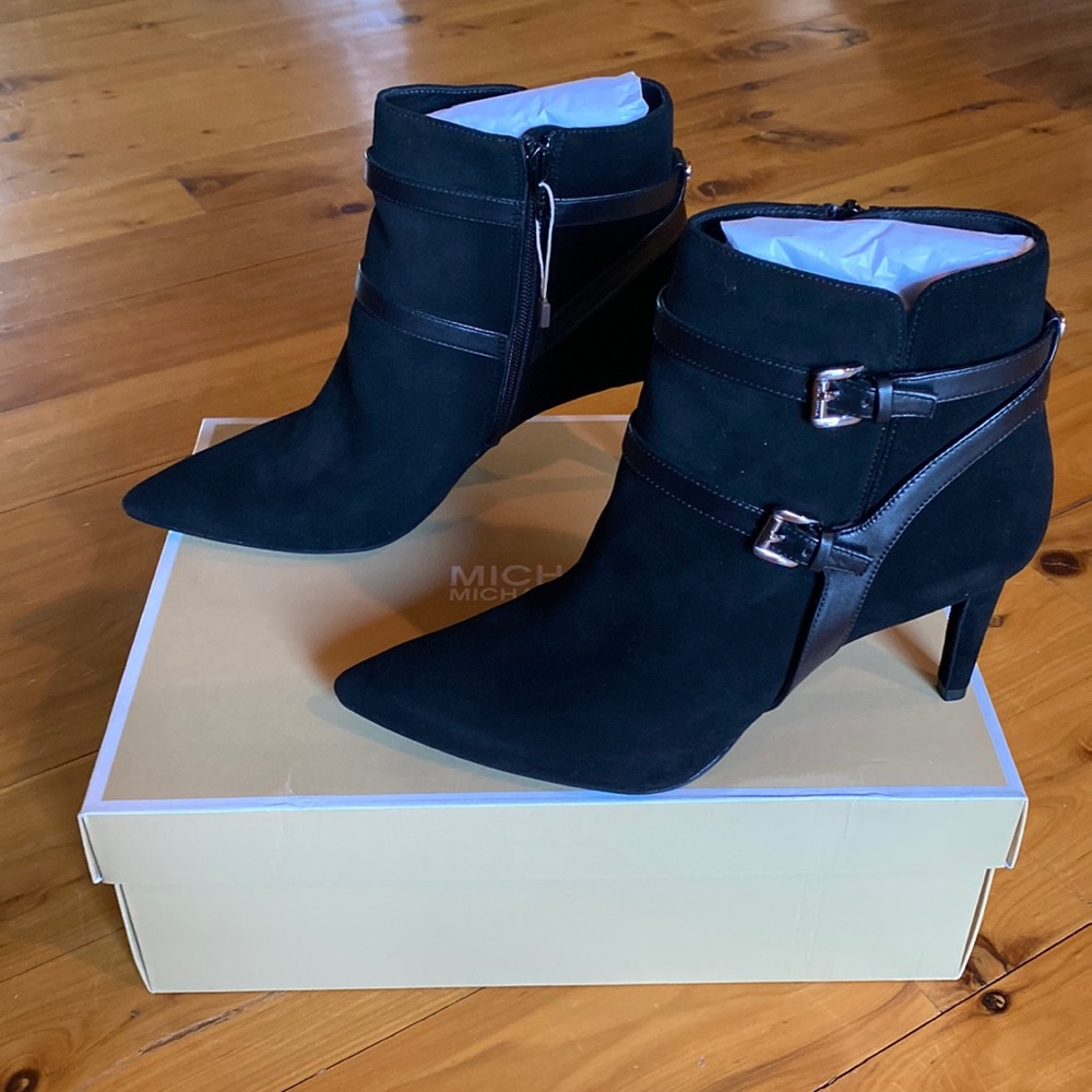 MICHAEL Michael Kors Fawn Ankle Boot Suede Black